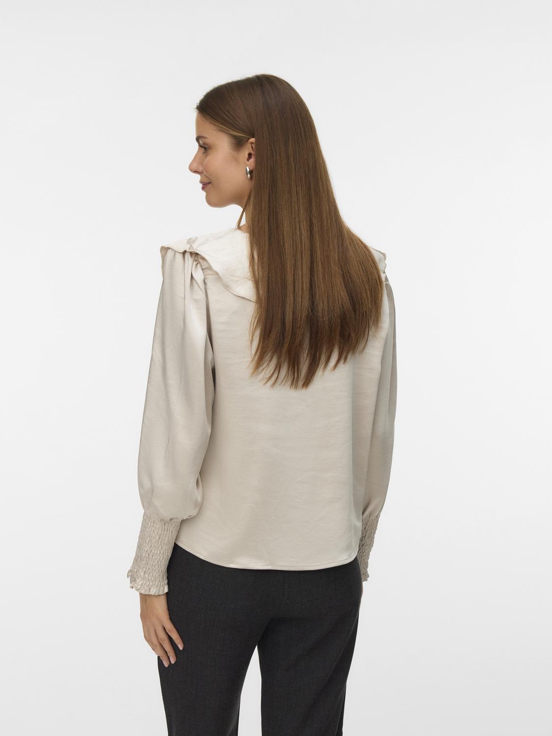 model_shot-back